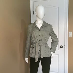 Reitmans Light jacket/Size 15